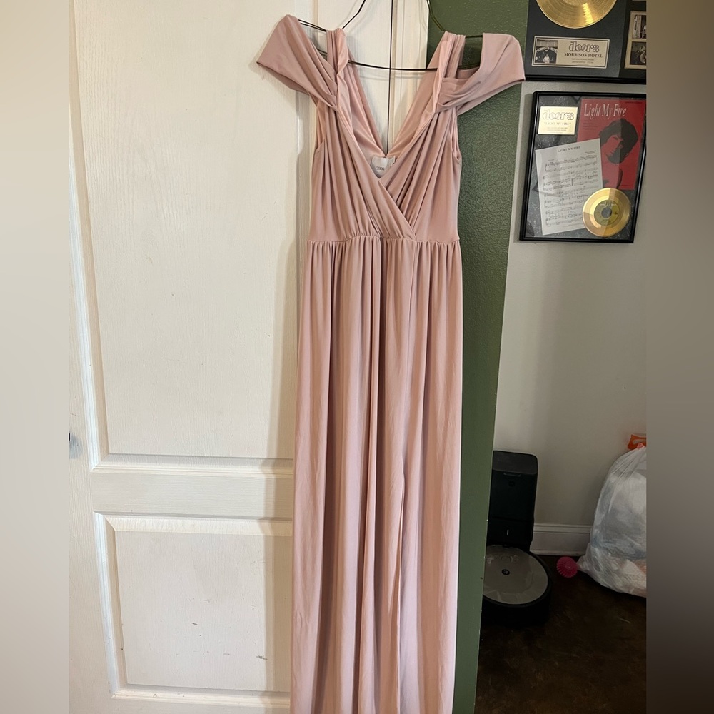Maternity gown